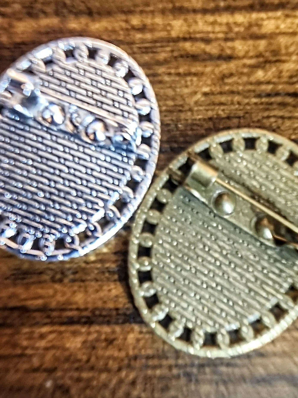 Brouch/pins I Can Customize These With Any Picturw.